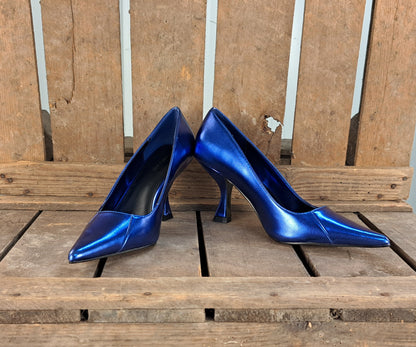 Hak Milaan Blue